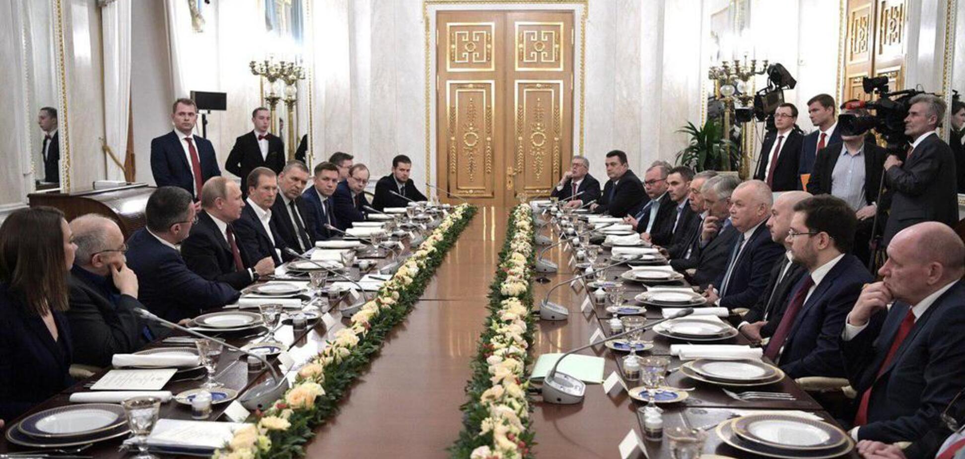 Путін і пропагандисти