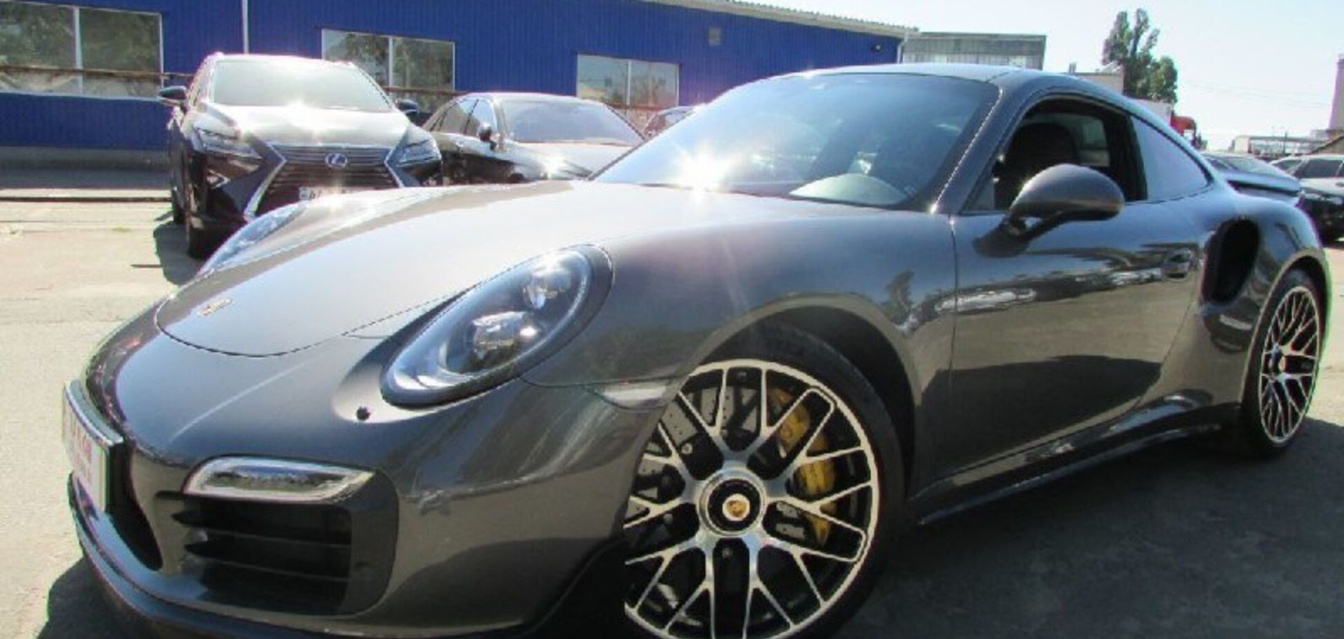 'Евробляхи' за миллионы: названы самые дорогие растаможенные авто