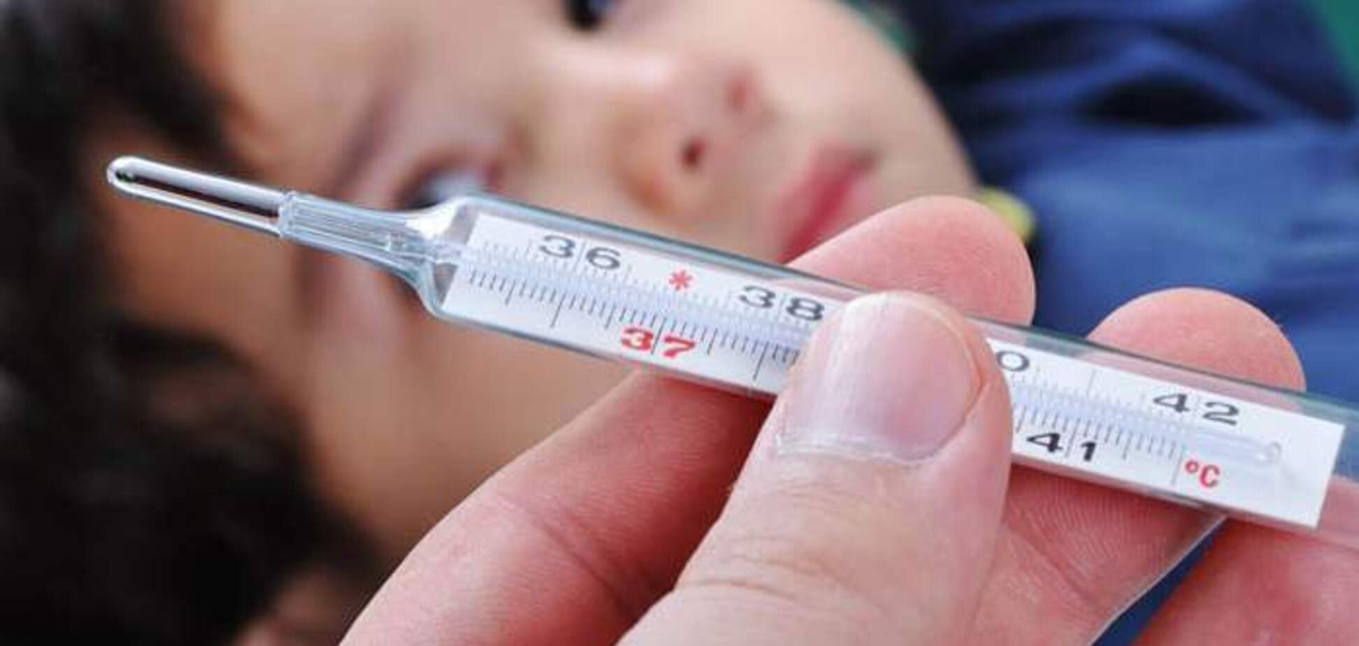 На Ривненщине детям без прививок от кори запретили ходить в школы