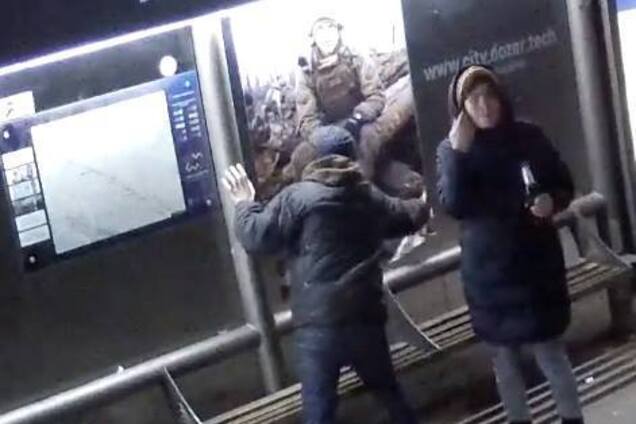 'Втрачені для суспільства!' Вандали в Житомирі влаштували 'розправу' над захисником України