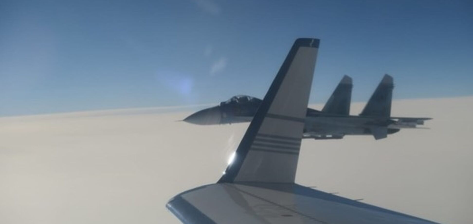 Літаки Росії та Швеції 'зчепилися' в небі: що сталося