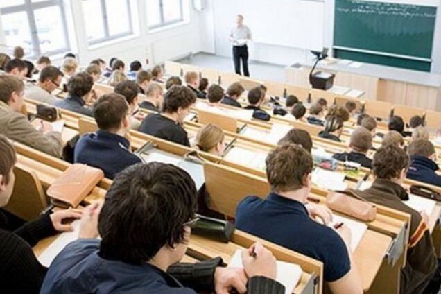 Покинут страну? Украинцы возмущены ростом цен на обучение в ВУЗах
