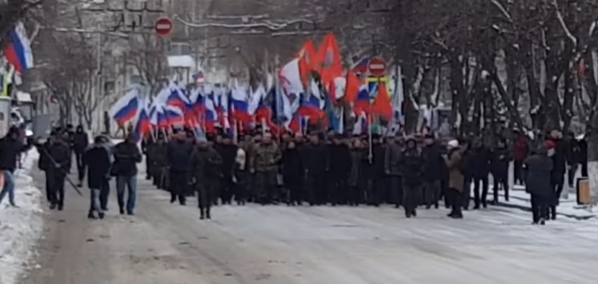 'Вместо тысяч — десятки человек': в Крыму с треском провалилось празднование 23 февраля