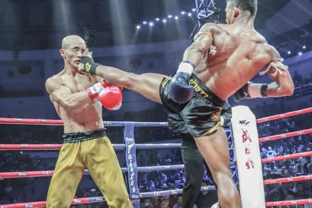 Бій боксера і шаоліньського ченця завершився несподіваним нокаутом за 8 секунд