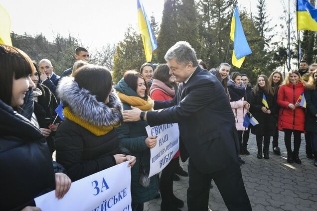 В Україні відкрили другий фронт боротьби з бідністю — Порошенко