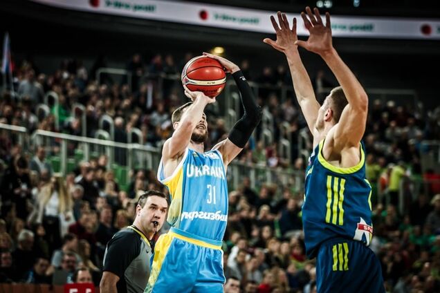 Як збірна України билася з чемпіонами в Словенії: фоторепортаж