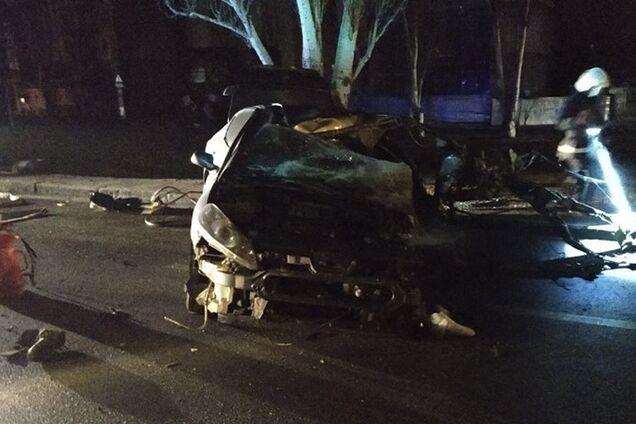 В Николаеве произошло смертельное ДТП с военными. Кадры 18+