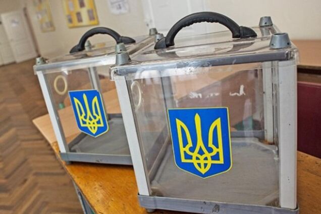 На фейки и подкупы: разведка узнала, сколько Путин выделил на выборы в Украине