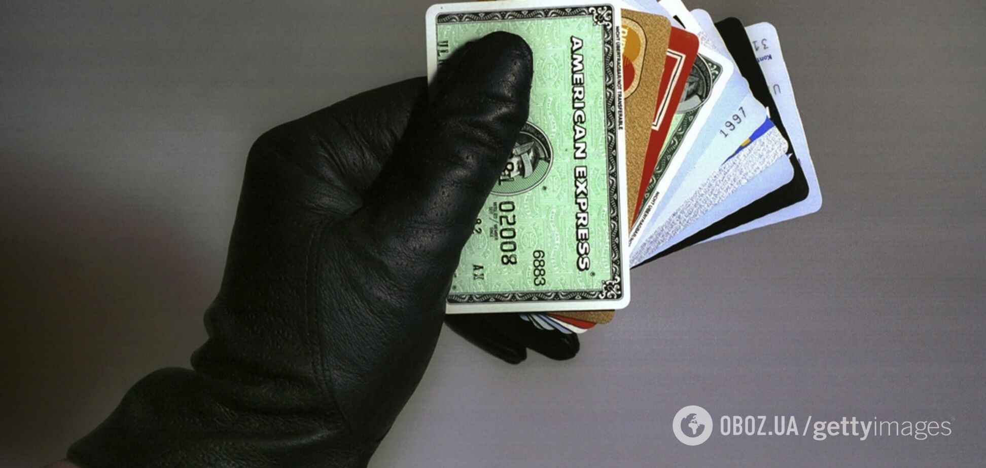 'Достаточно телефона': как мошенники обворовывают счета украинцев
