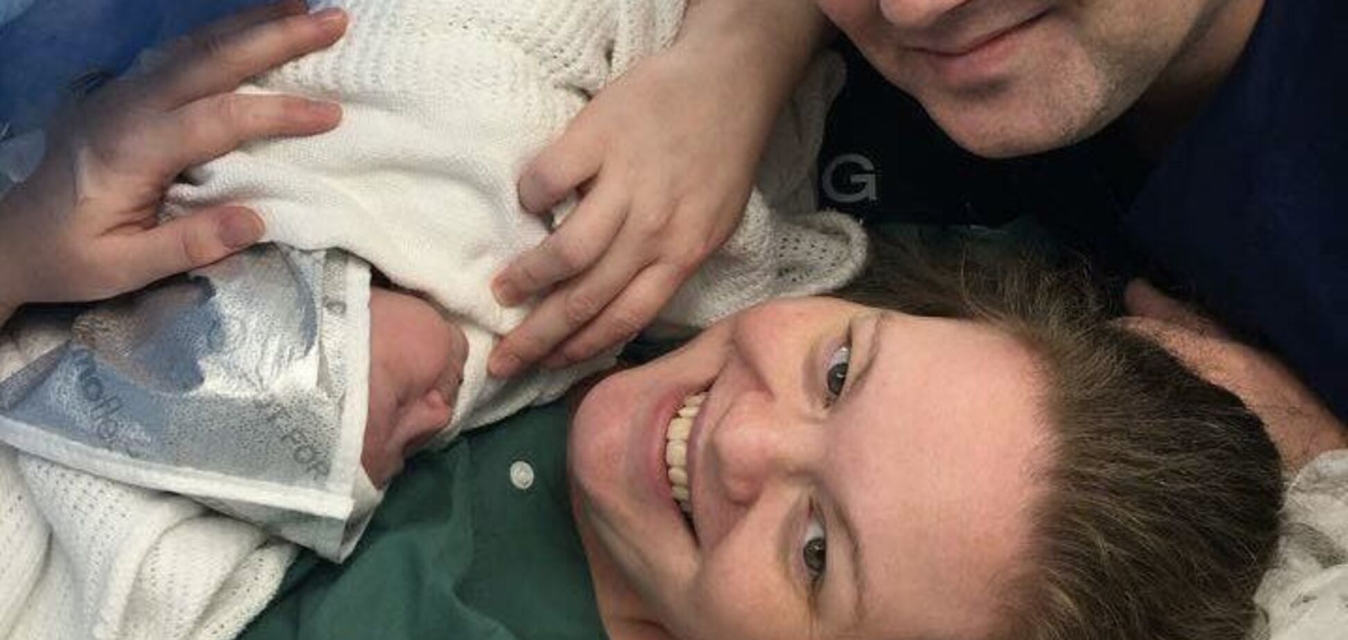 Объятие обернулось тяжелой болезнью для младенца: что произошло