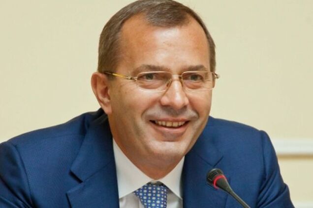 ЕС внезапно снял санкции с соратника Януковича: что произошло