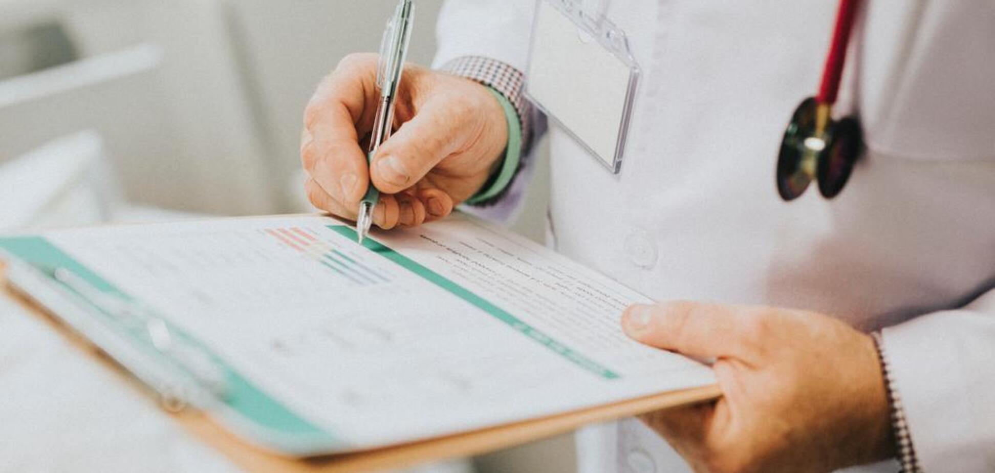 Ели консервы из супермаркета: в Киеве зафиксировали новый случай смертельного заболевания