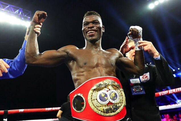 ''Лупить, як кінь копитом'': названі серйозні проблеми для Ломаченка