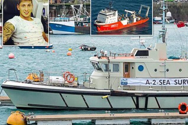 Літак зі зниклим відомим футболістом знайдений під водою