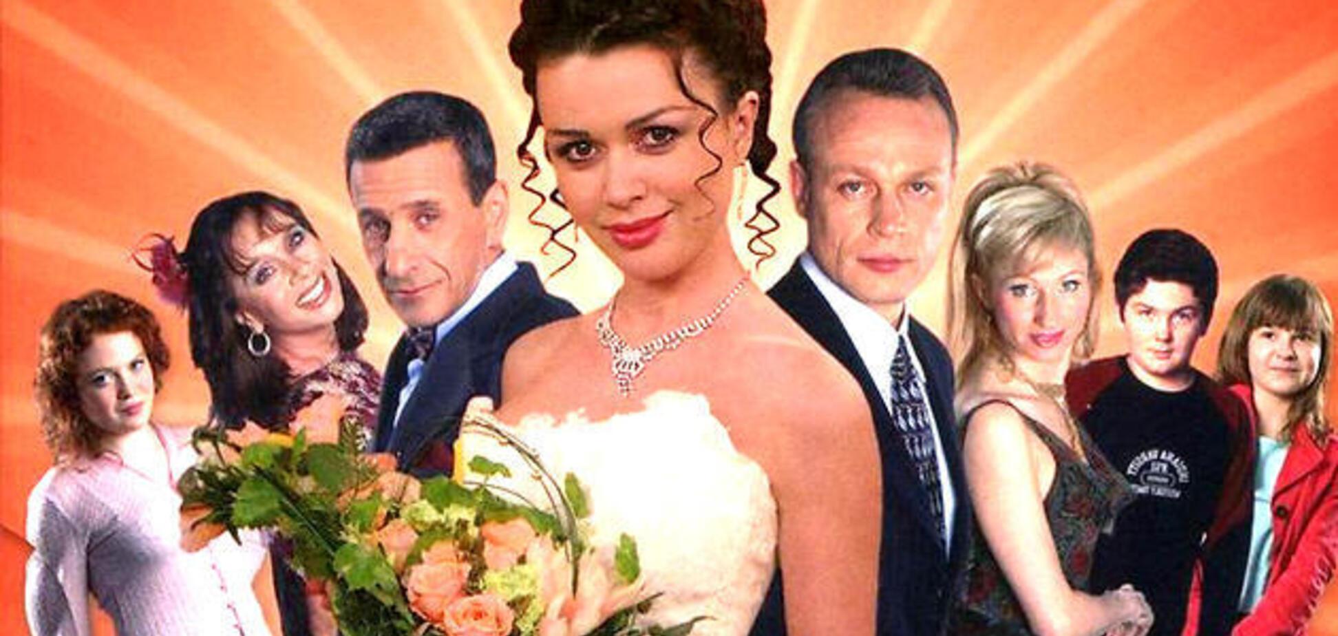 ''Пережил сбой'': актер популярного сериала 2000-х удивил переменами во внешности