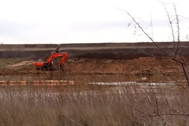 Уничтожает все живое: в Крыму началась страшная катастрофа