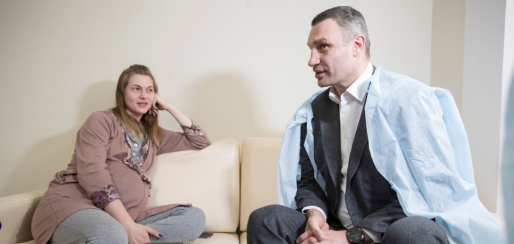 У Києві пологовий будинок №3 отримав обладнання, що зменшує ймовірність патологій у породіль - Кличко