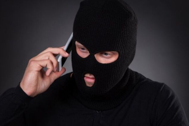 ''Ждем вас у подъезда!'' В Киеве мошенники придумали новую схему популярного ''развода''