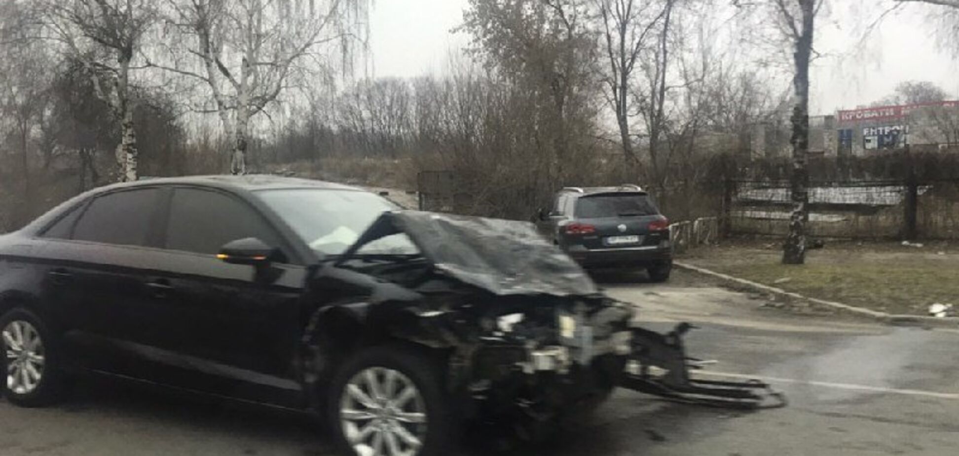 В Запорожье 2 человека пострадали в столкновении Audi и ВАЗа