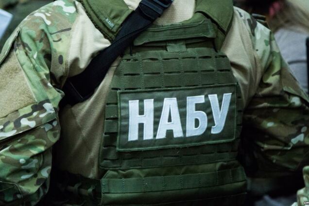 В крупной госструктуре Украины назрел скандал: вскрылась правда об обысках НАБУ