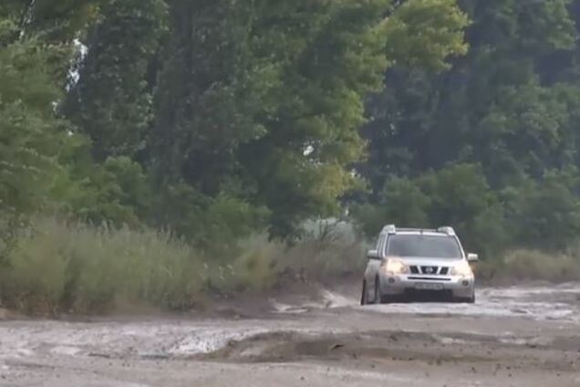 'Смерть машинам': самая страшная трасса Украины попала на видео