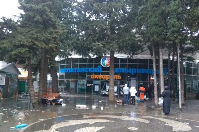 Мощная волна снесла все: в Крыму произошло новое бедствие. Фотофакт