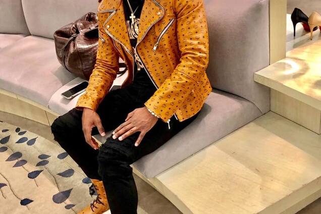 UFC заманивает Мейвезера впечатляющим контрактом