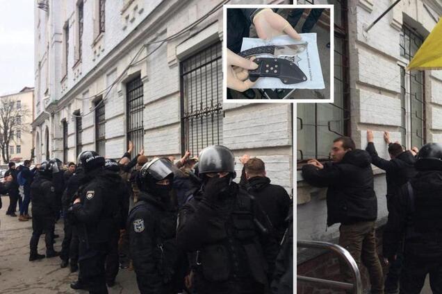 У Києві штурмували поліцію: троє поранених. Фото і відео