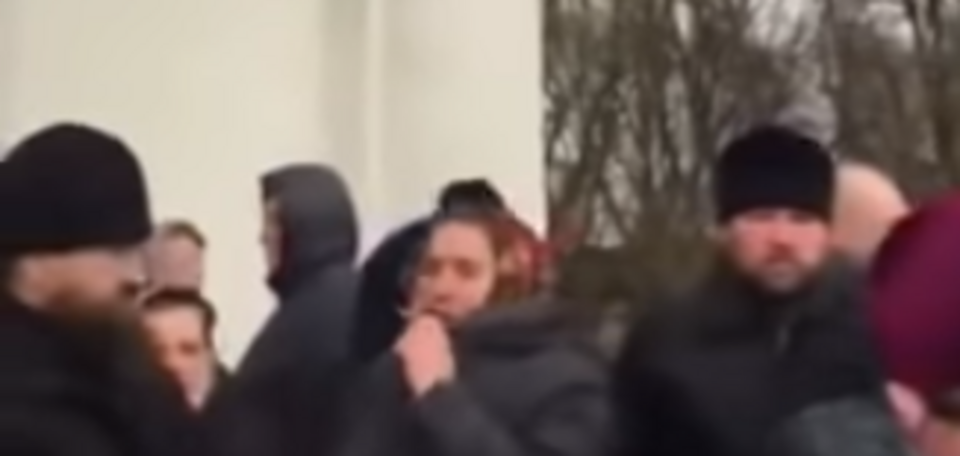 Священики РПЦ влаштували бійку під храмом
