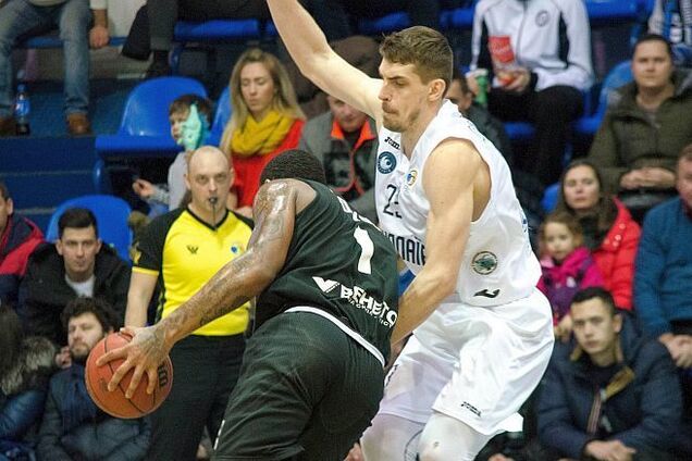 'Черкаськи Мавпы' вырвали драматичную победу в Суперлиге Пари-Матч