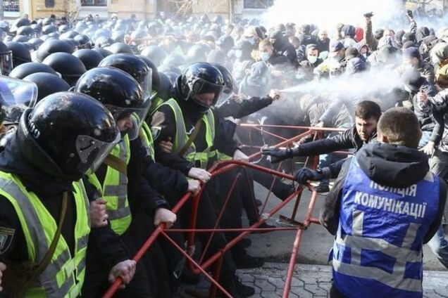 Протести Нацкорпусу в Києві і Черкасах: українці відреагували на скандал