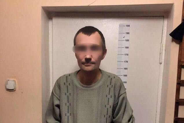 Напал и пытался изнасиловать: на Ривненщине на горячем поймали педофила