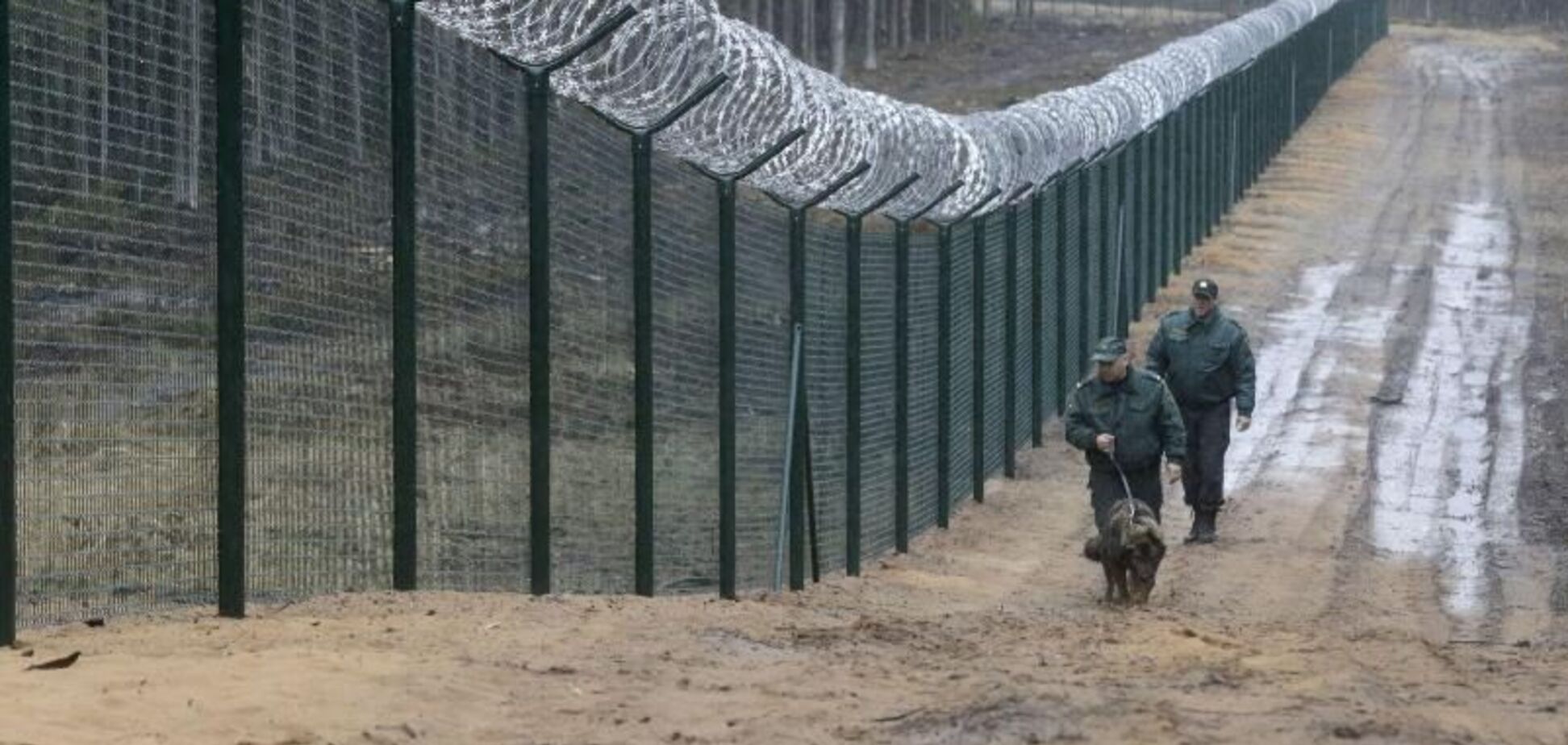 Латвія відгородилася від Росії парканом