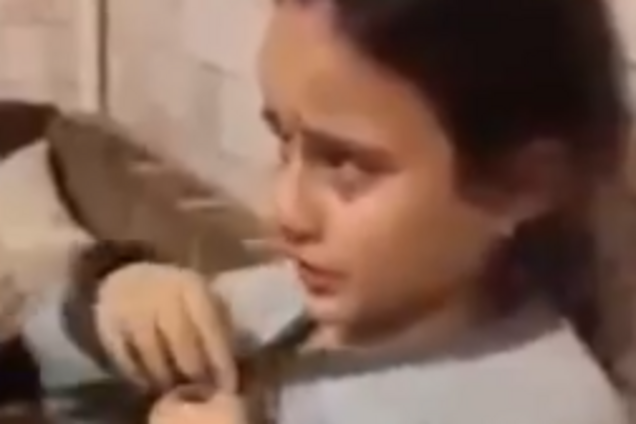 'У Радянський Союз хочу!' У Росії дівчинка влаштувала істерику через 'смачну ковбасу і морозиво'. Відеофакт