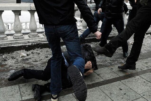 'Возвращайся в Украину, курва!' Появились детали жестокого избиения украинца в Польше