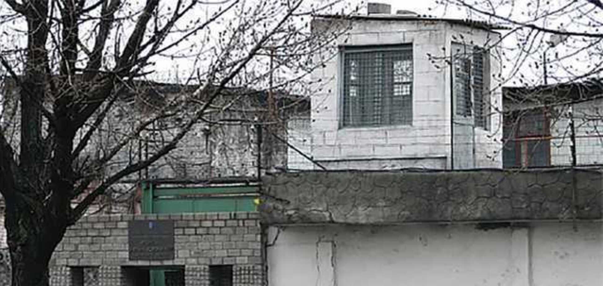 Скандал в Бердянской колонии: прокуроры 'закошмарили' изнасилованного АТОшника до нервного срыва