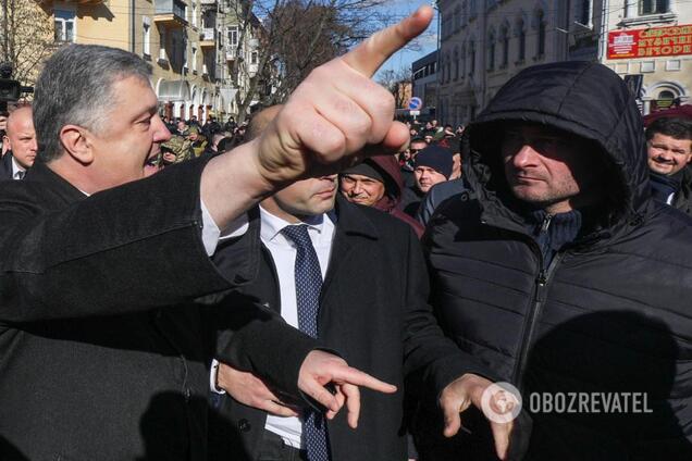 ''Я вас не боюсь!'' Порошенко вызвал недоумение у Нацкорпуса в Чернигове