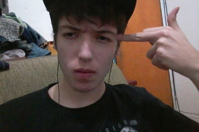 Один стріляв, другий добивав сокирою: з'явилося шокуюче відео зі школи Бразилії