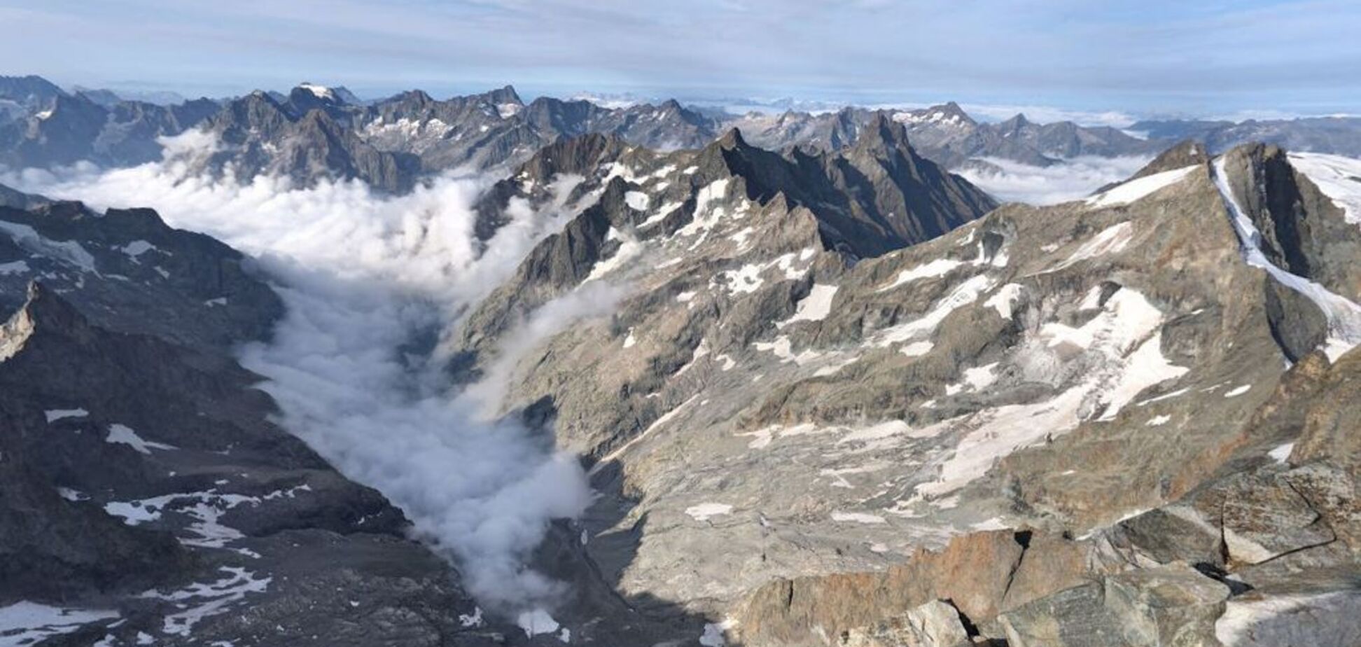 В Альпах сталася трагедія з туристом: що з ним