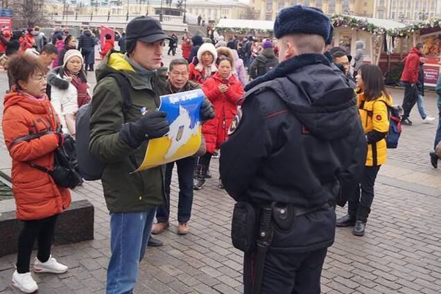 У центрі Москви: Путіна закликали повернути Крим Україні