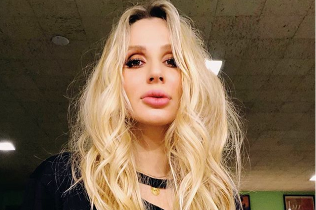 'Це батько її дитини?': Лобода засвітилася в обіймах невідомого чоловіка