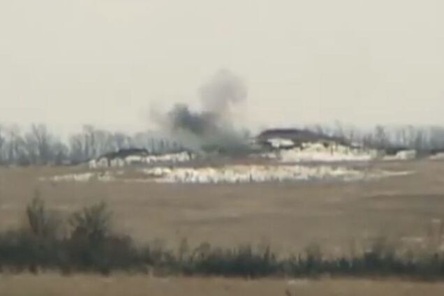 В бригаде-200 пополнение: офицер ВСУ показал мощное видео уничтожения позиции террористов