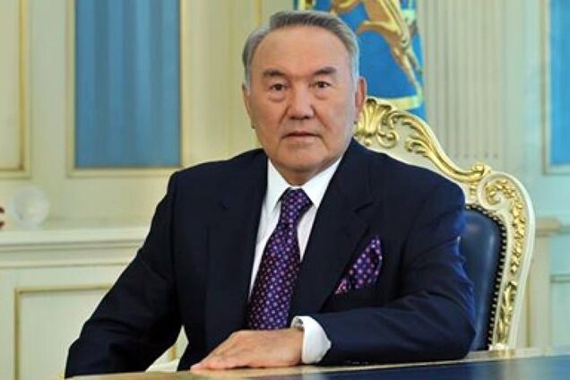 Назарбаева поставили перед выбором