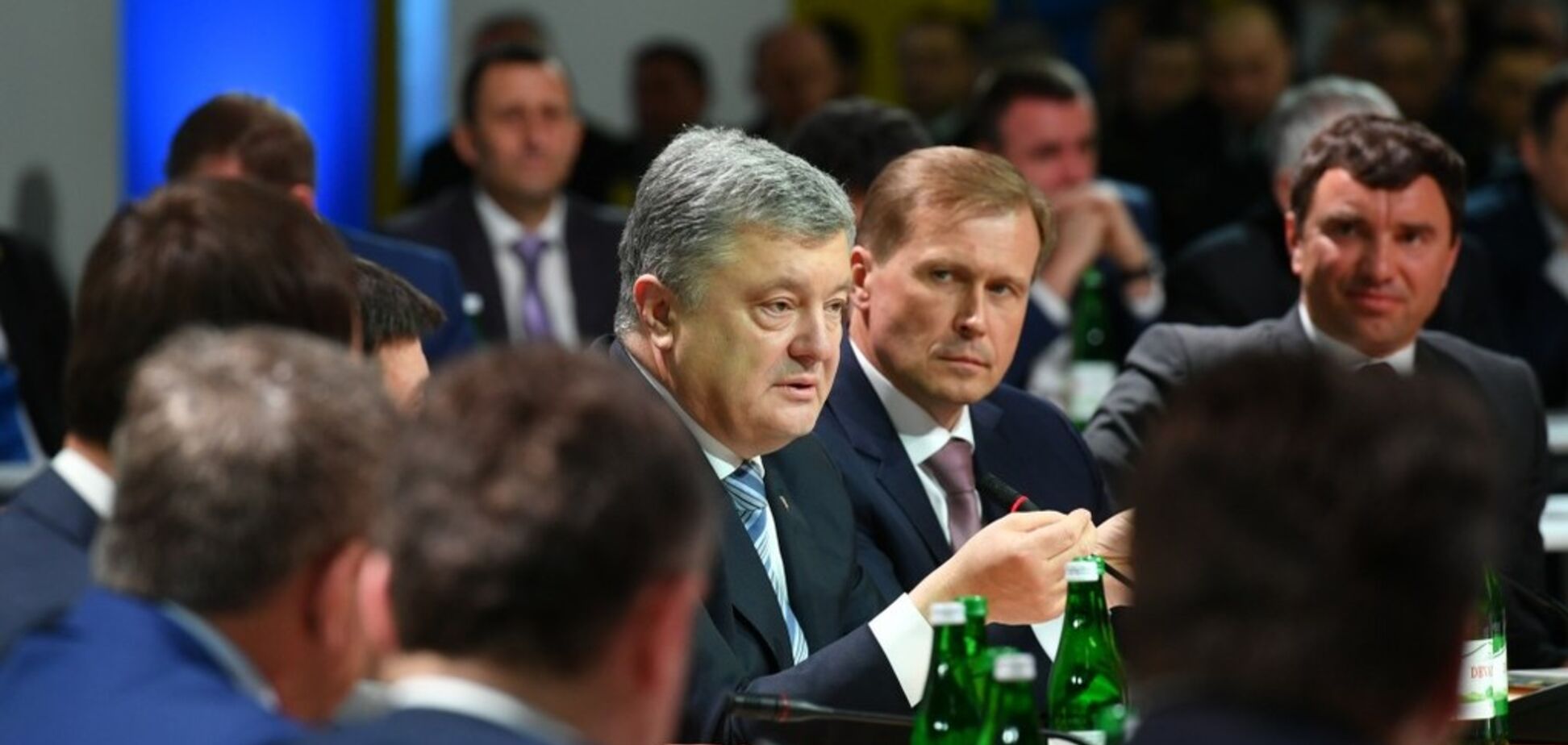 Порошенко заявил о важности проведения аудита качества строительства дорог в Украине