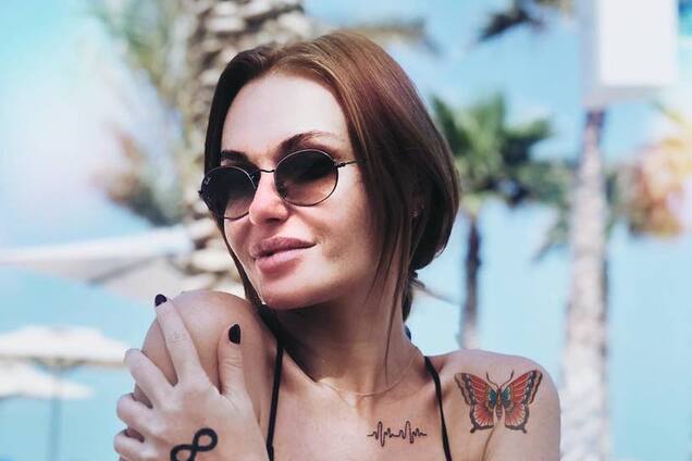 Напівгола солістка 'НеАнгелів' розбурхала мережу провокаційним фото