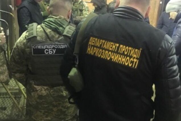 Изъяли кокаина на 1 млрд грн: под Одессой задержали крупнейшую партию наркотиков