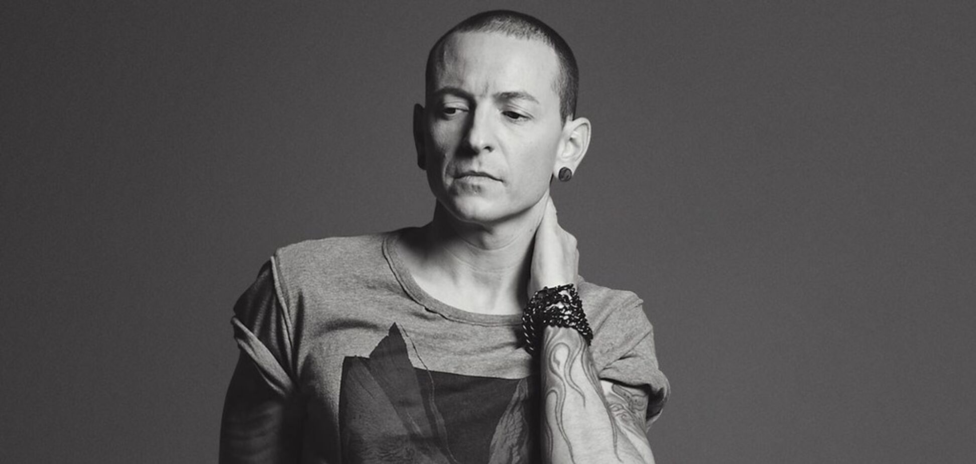 Linkin Park трогательно почтили память Честера Беннингтона: яркое фото