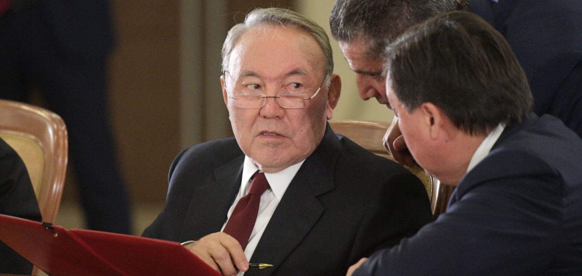 'Облизують Казахстан': Цимбалюк упіймав Кремль на паніці через хід Назарбаєва