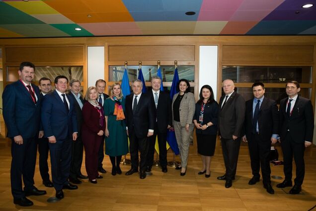 Порошенко залучив структури ЄС до забезпечення чесних виборів