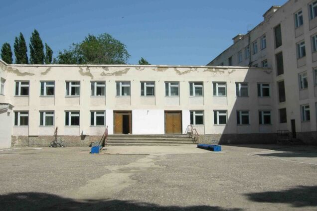 В школе Крыма школьницы приняли неизвестное вещество: одна умерла